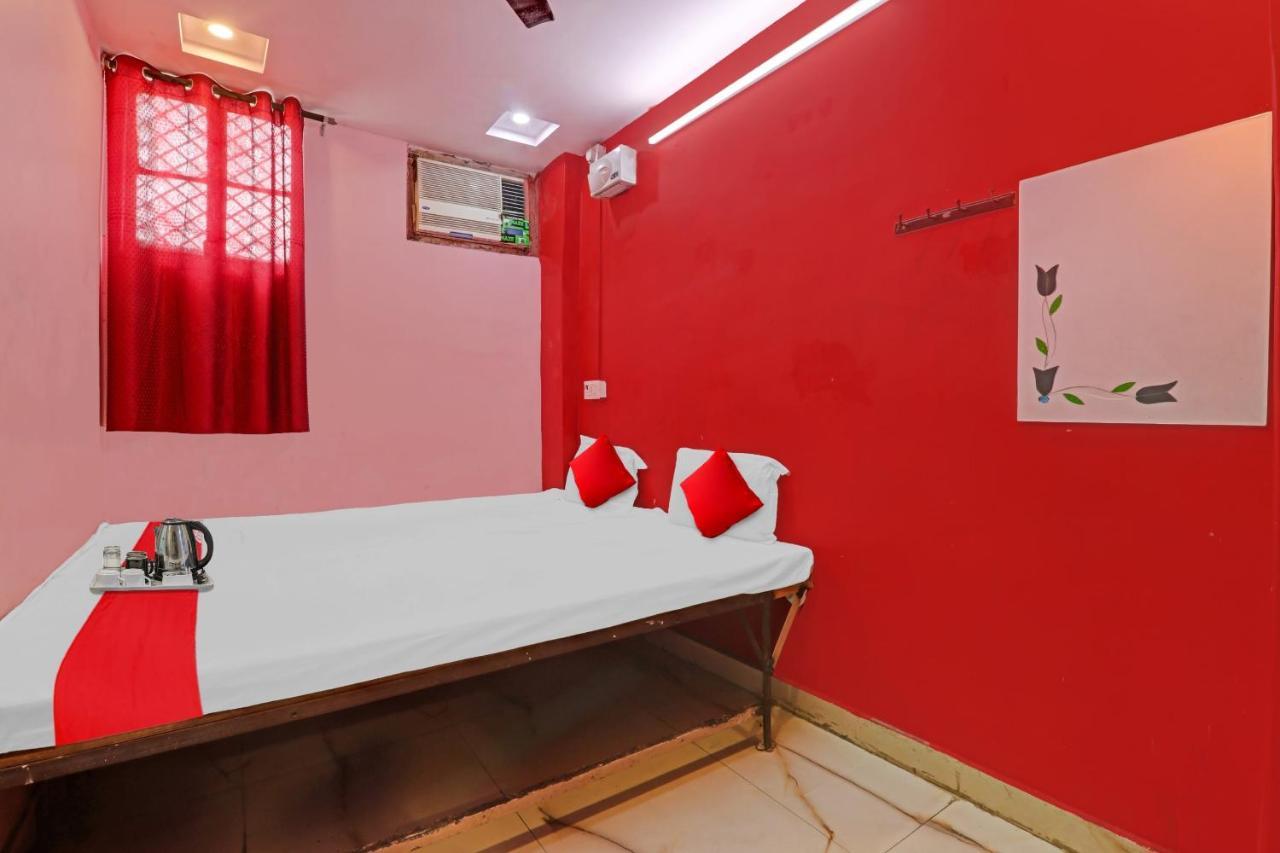 Flagship Hotel Narayani Palace カーンプル エクステリア 写真
