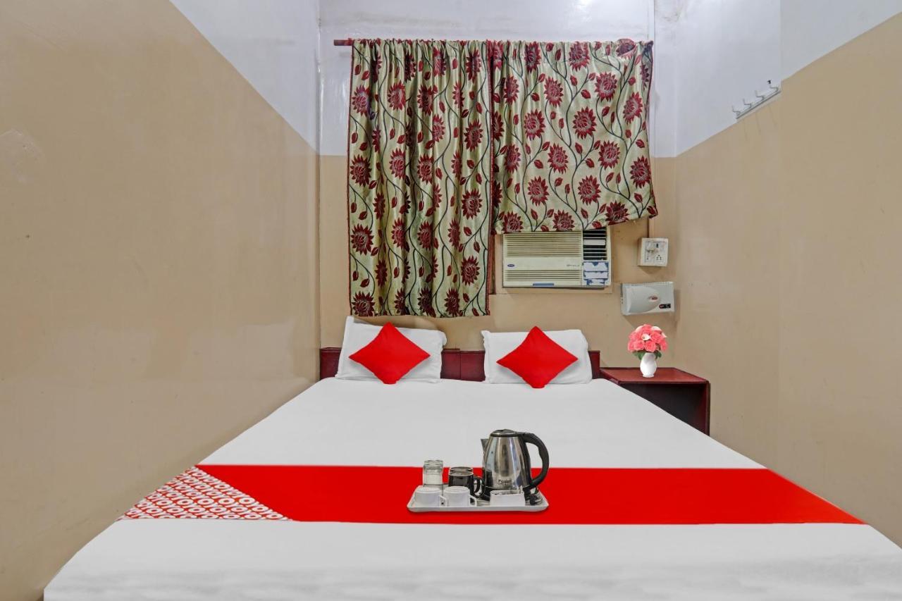 Flagship Hotel Narayani Palace カーンプル エクステリア 写真