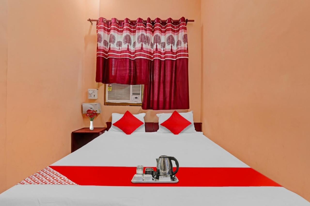 Flagship Hotel Narayani Palace カーンプル エクステリア 写真